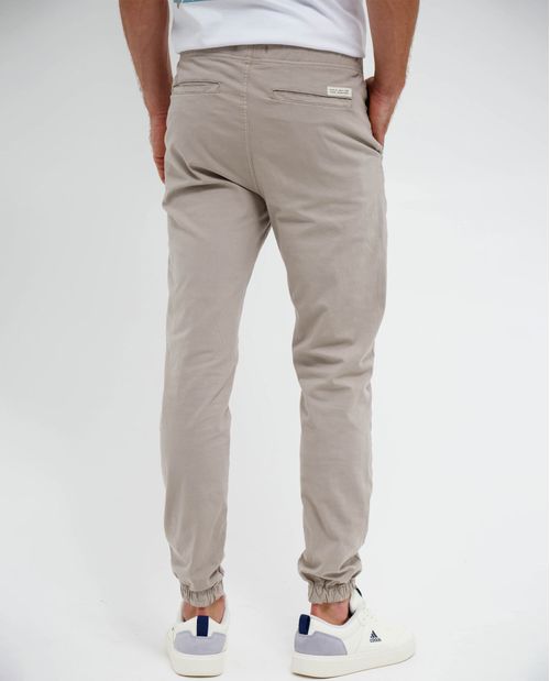 Pantalón con bota enresortada para hombre