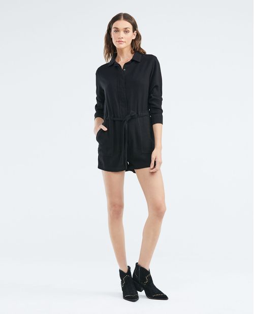 Vestido Corto Tipo Jumpsuit, Cuello Camisero Manga Larga - Influencia Cargo