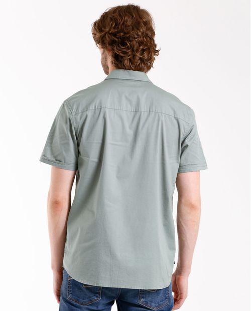 Camisa con bolsillo de parche para hombre