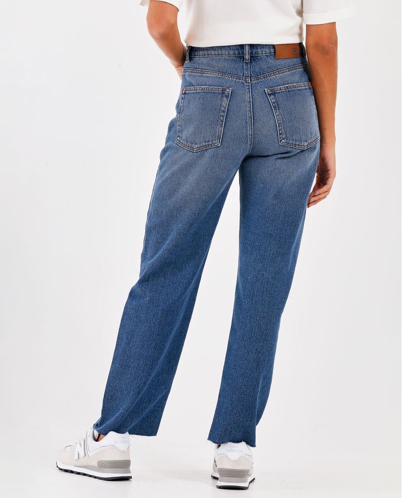 Jean Straight Con Ruedo Al Corte Para Mujer