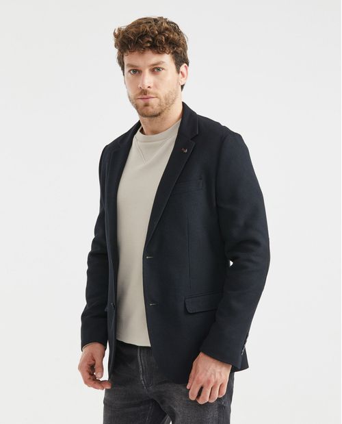 Chalecos de hombre para renovar tu outfit