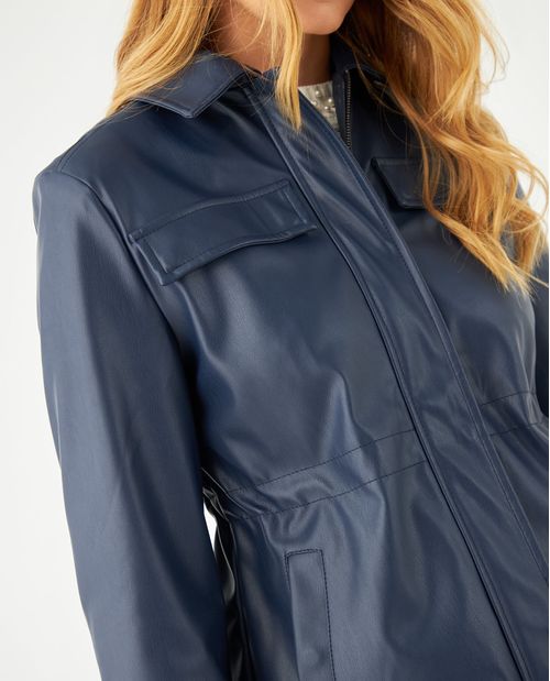 Chaqueta con correa en mangas para mujer