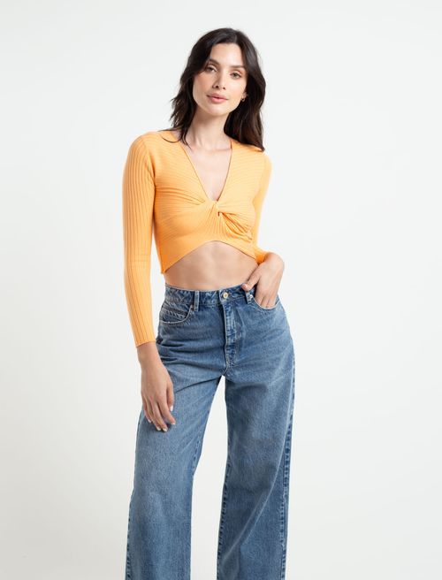 Camisa tejida tipo crop