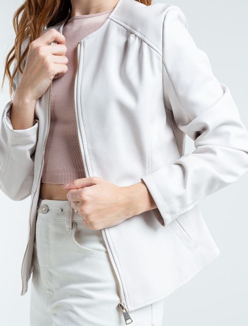 Chaqueta ajustable con cierre