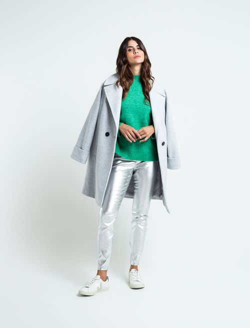 Pantalón con efecto metalizado