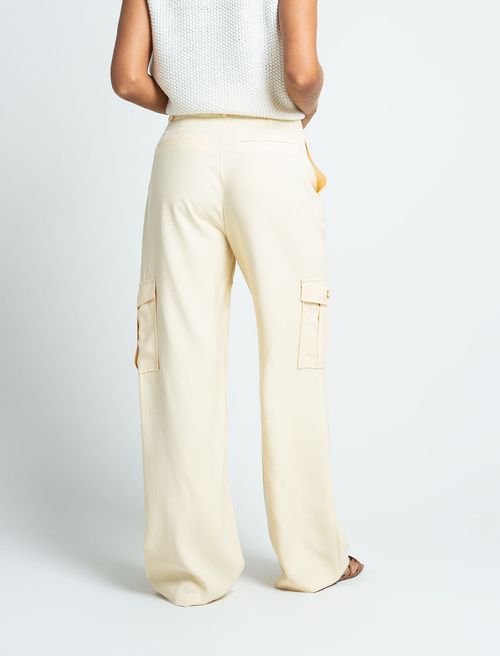 Pantalón de tela fluida