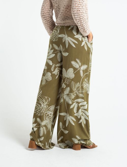 Pantalón con estampado de hojas