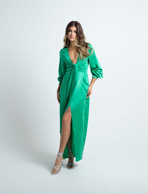 Vestido con escote en V