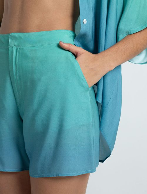 Short de tela fluida