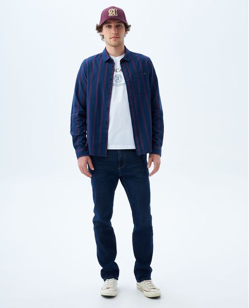 Camisa con diseño a rayas para hombre
