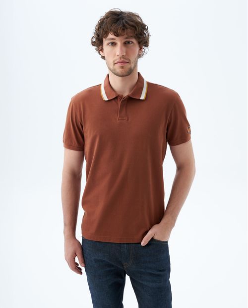 Polo con cuello y puños tejidos para hombre