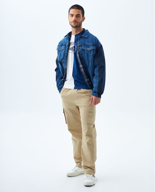 Camiseta con estampado en frente para hombre