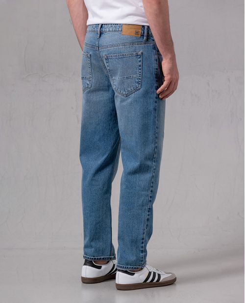 Jean Straight tono claro para hombre