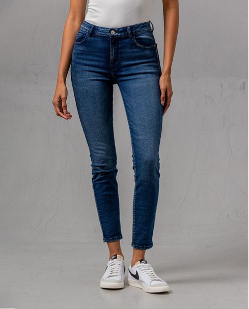 Jean Magic Up en tono medio para mujer
