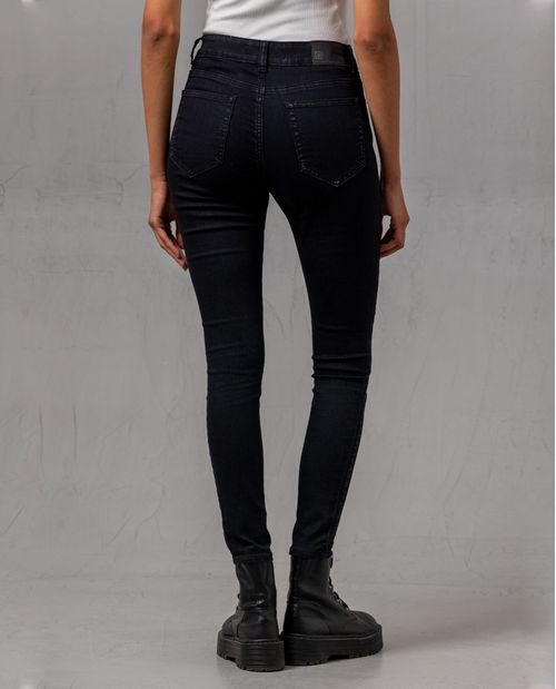 Jean Skinny en black denim para mujer