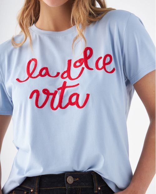 Camiseta con bordado en frente para mujer