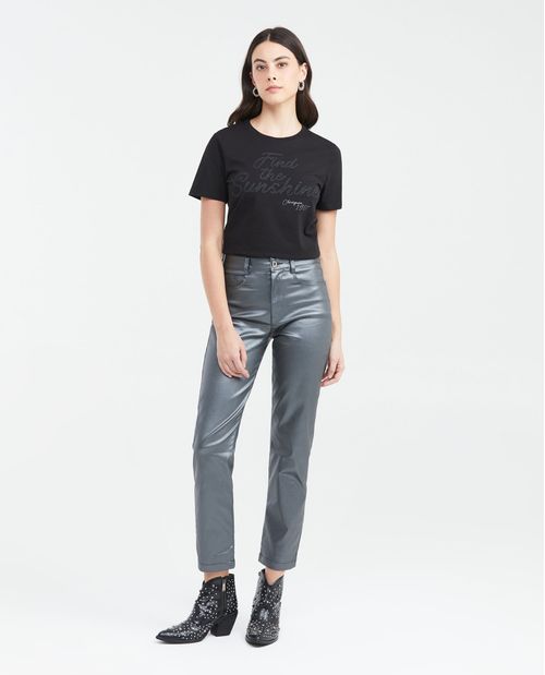 Camiseta Estampada con Detalles en Caviar para Mujer