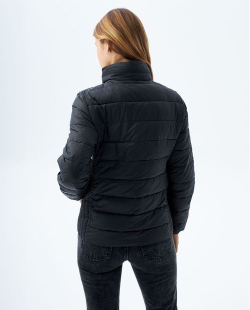 Chaqueta de cuello alto para mujer