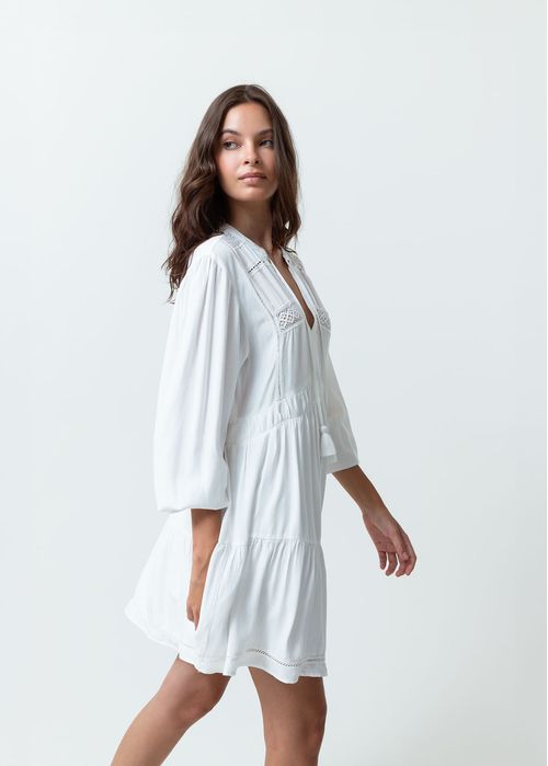 Vestido corto de tela fluida