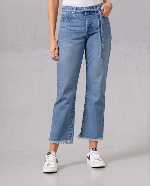 Jean Straight con bota desflecada para mujer