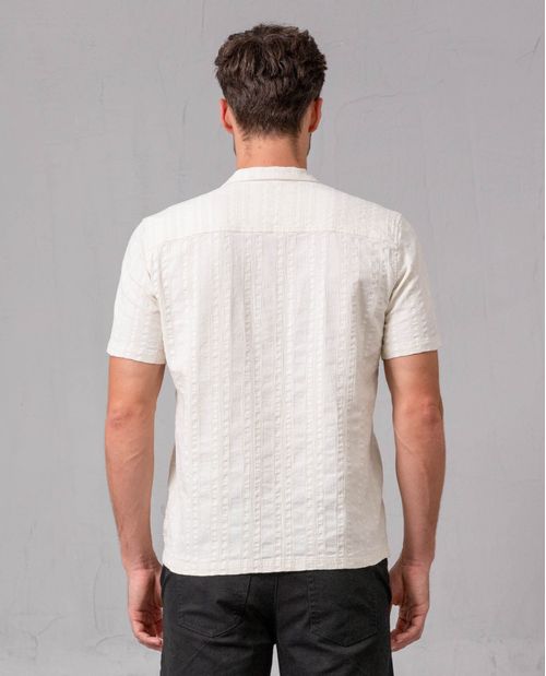 Camisa tipo resort para hombre